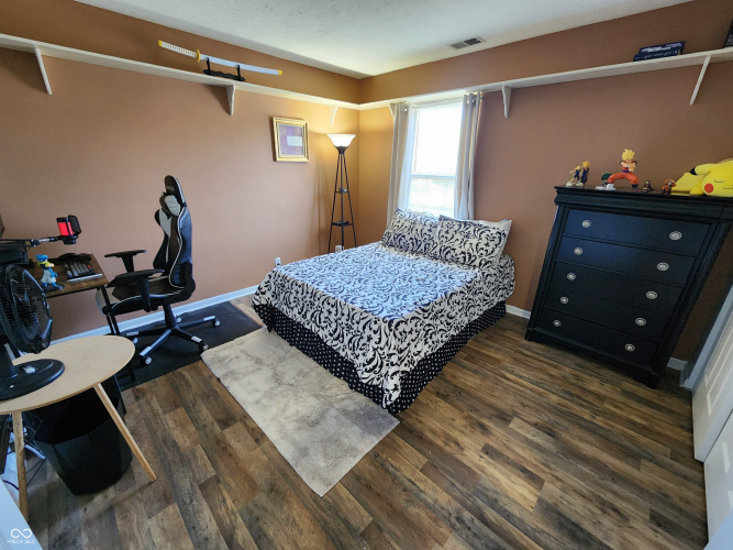 Listing Image 53