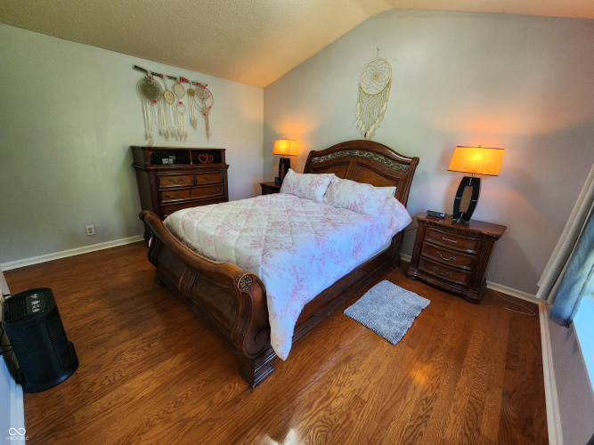 Listing Image 55