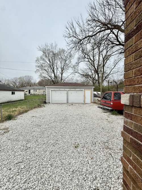 Listing Image 40
