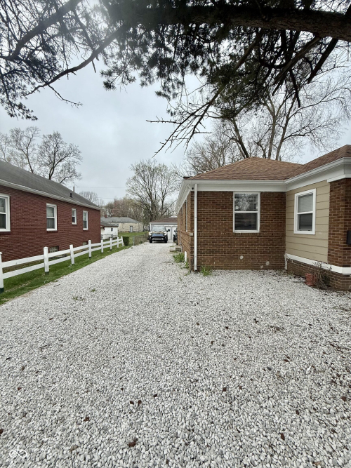 Listing Image 41