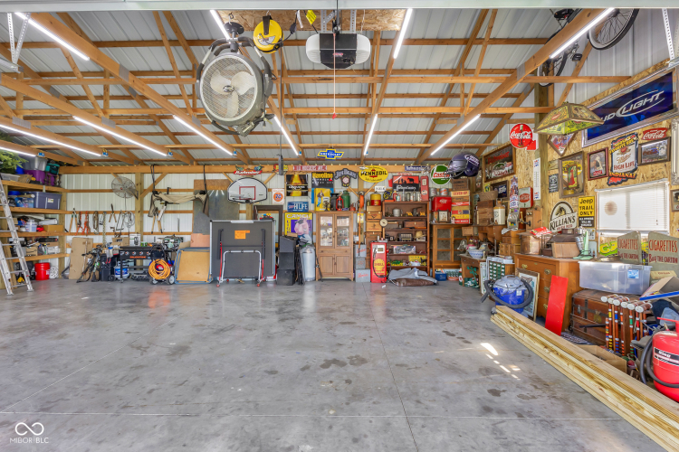 Listing Image 52