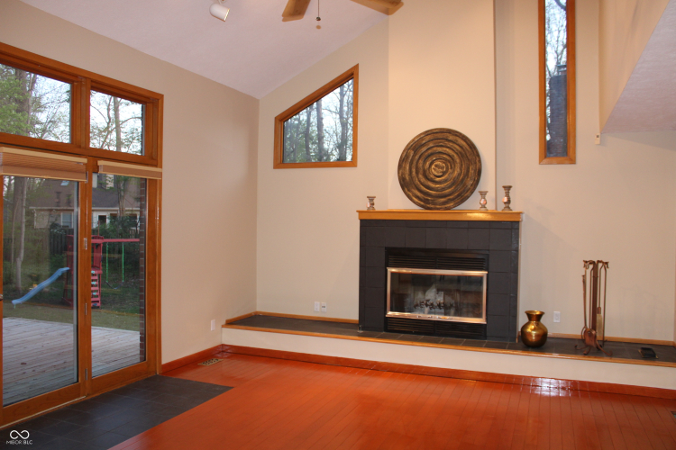 Listing Image 17