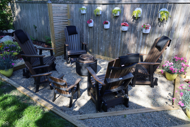 Listing Image 6