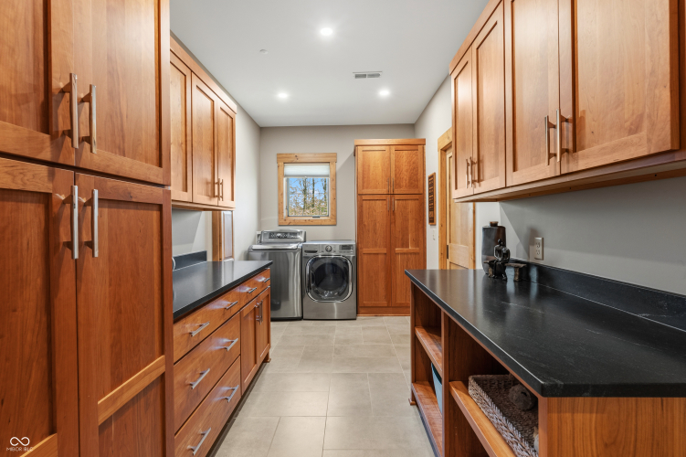 Listing Image 59