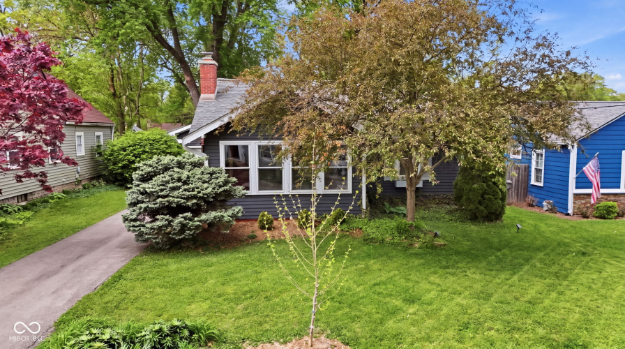 Listing Image 3