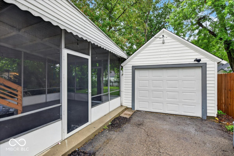 Listing Image 25