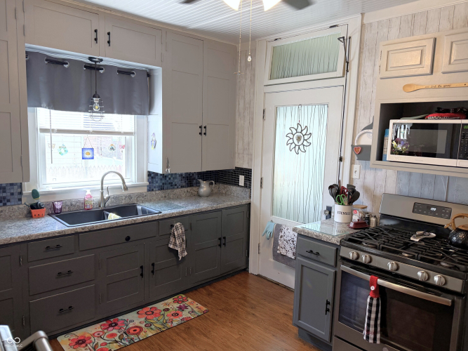 Listing Image 14