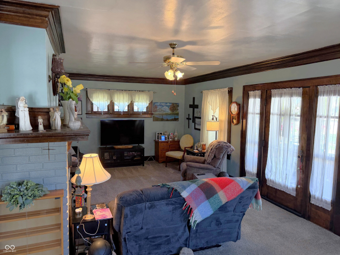 Listing Image 10