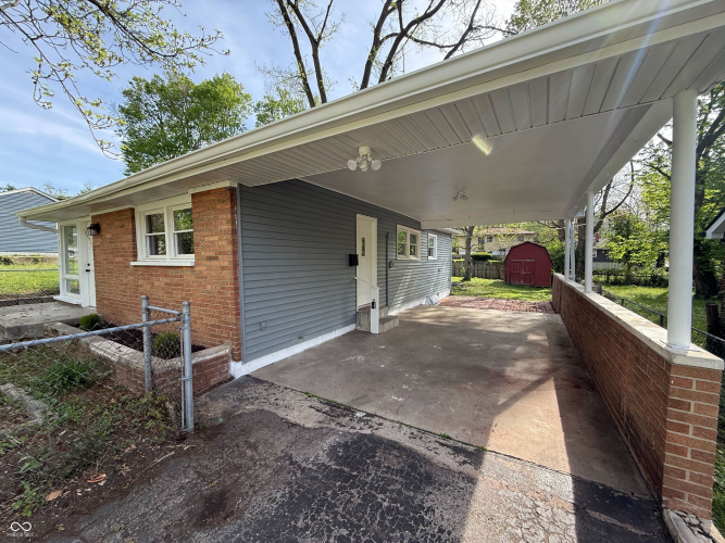 Listing Image 3