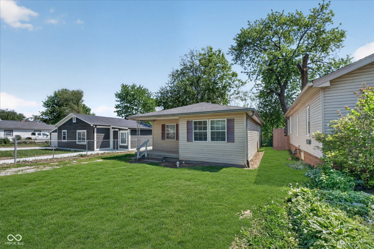 Listing Image 24