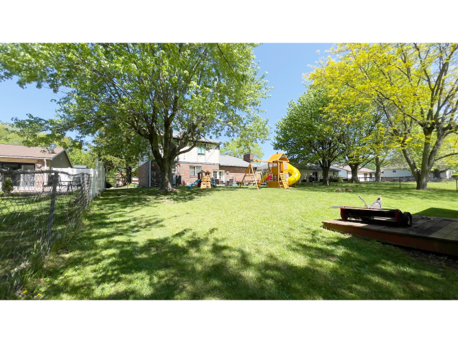 Listing Image 24