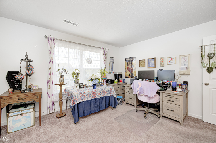 Listing Image 28