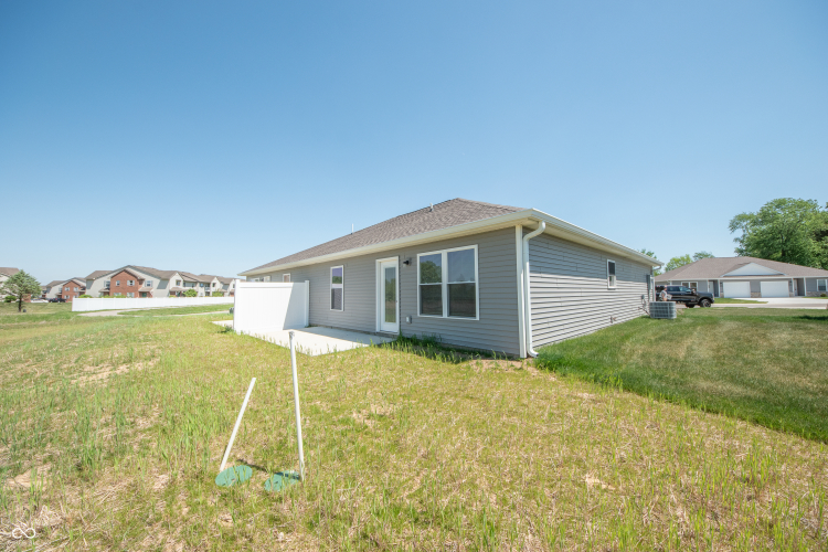 Listing Image 20