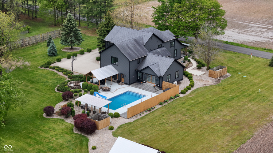 Listing Image 83