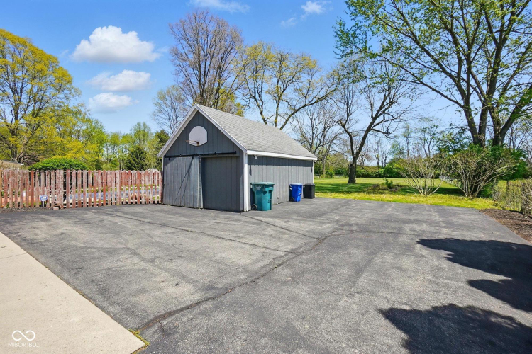 Listing Image 71