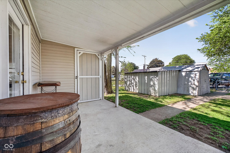 Listing Image 19