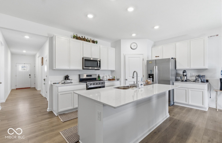 Listing Image 19