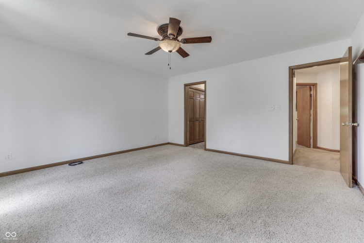 Listing Image 33