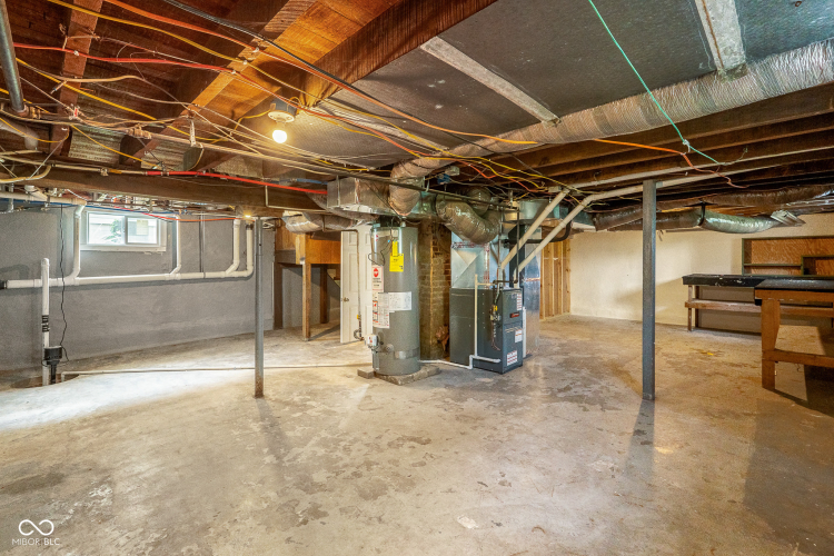 Listing Image 33