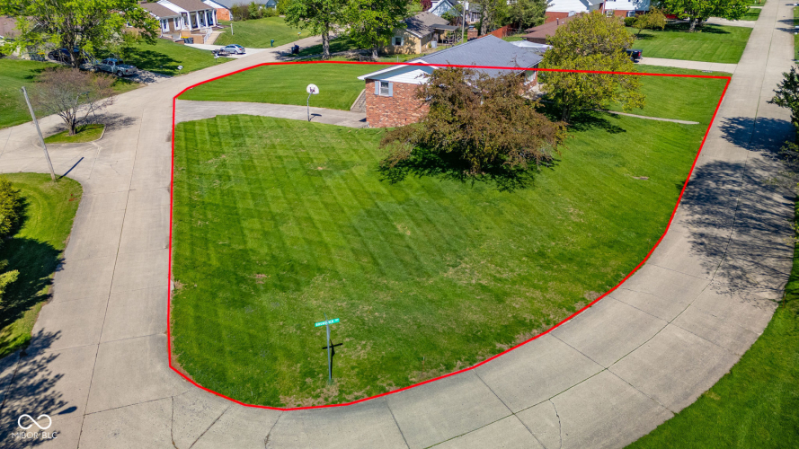 Listing Image 6