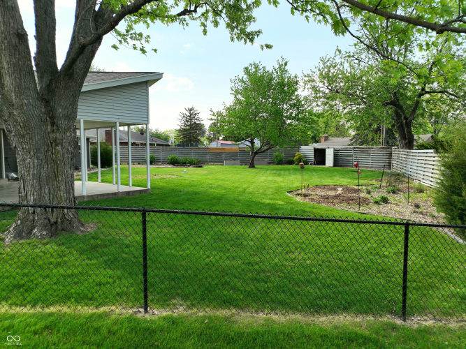 Listing Image 8