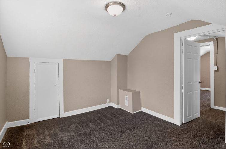 Listing Image 27