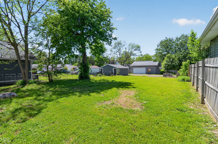 Listing Image 8