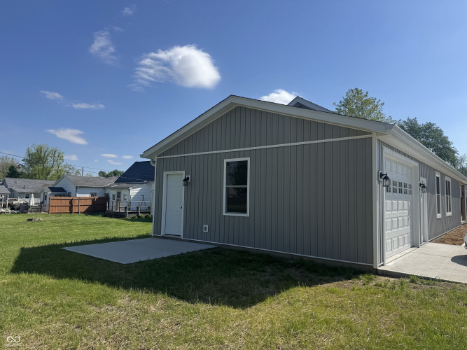 Listing Image 22