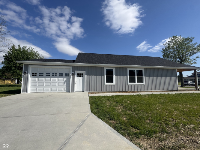Listing Image 5