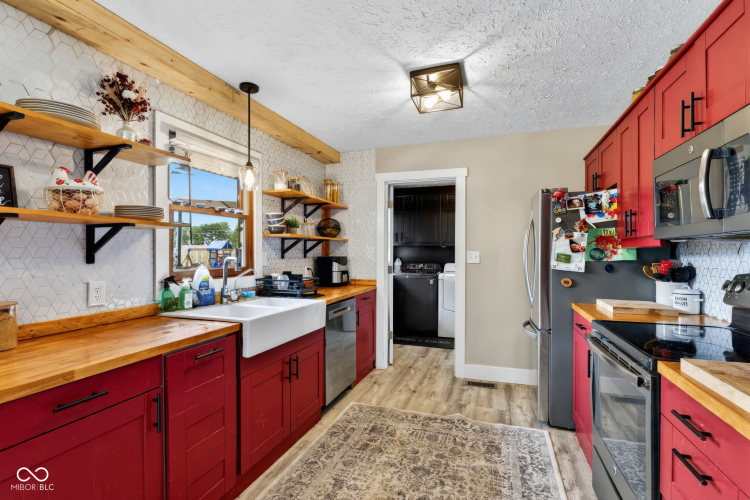 Listing Image 19