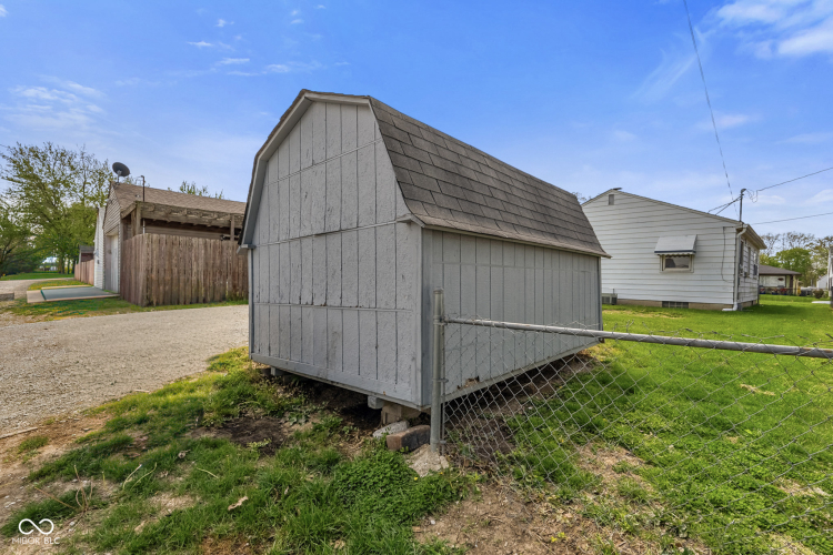 Listing Image 27