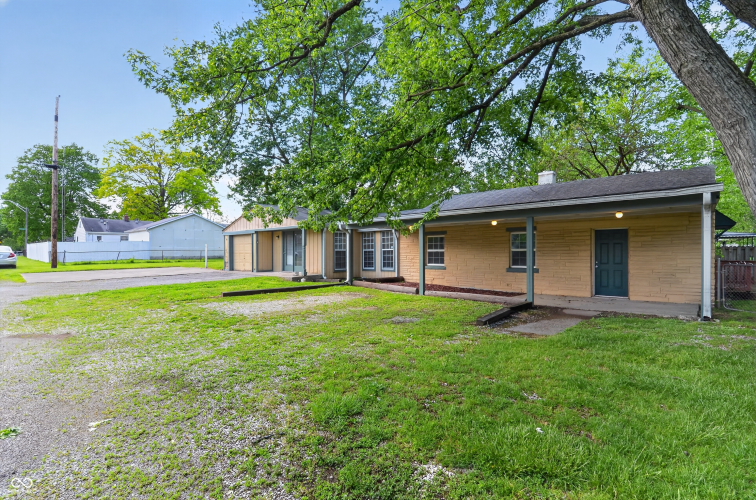 Listing Image 3