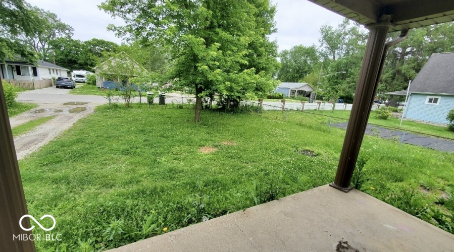 Listing Image 3