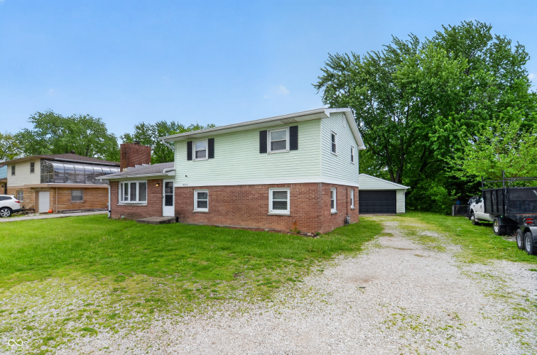 Listing Image 3