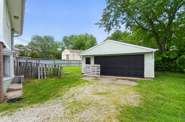 Listing Image 36