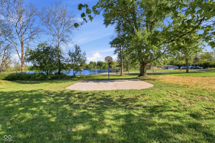 Listing Image 45