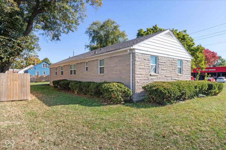 Listing Image 20