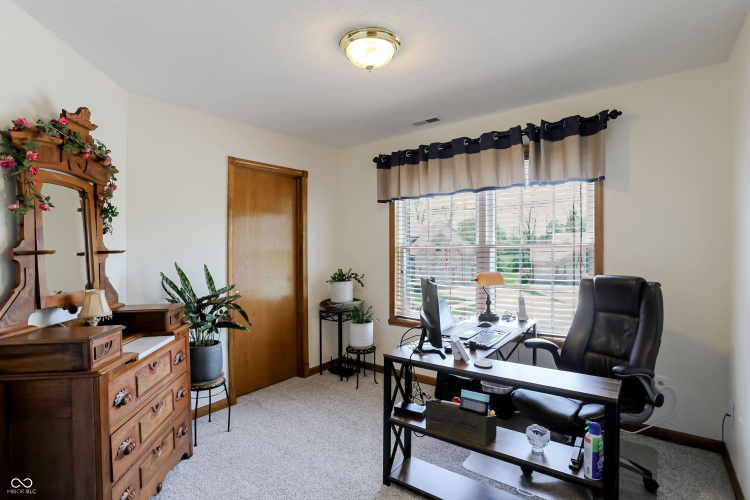 Listing Image 45