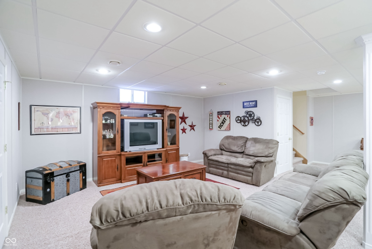 Listing Image 54