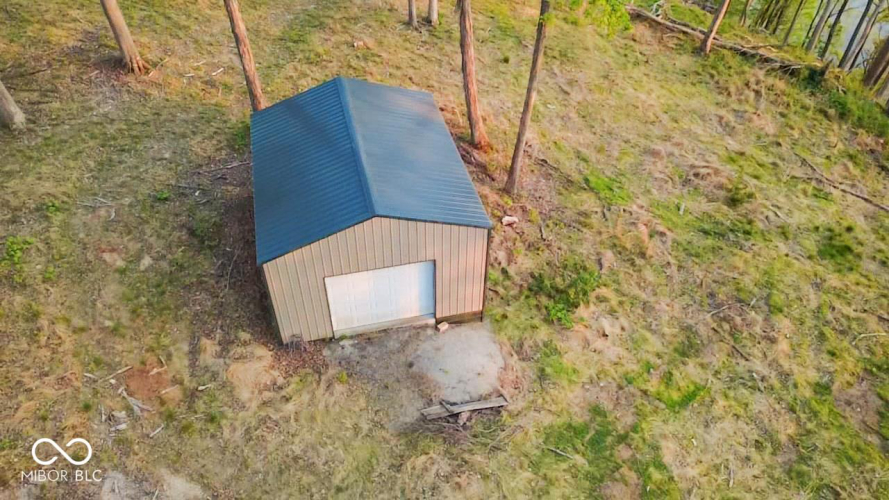 Listing Image 4