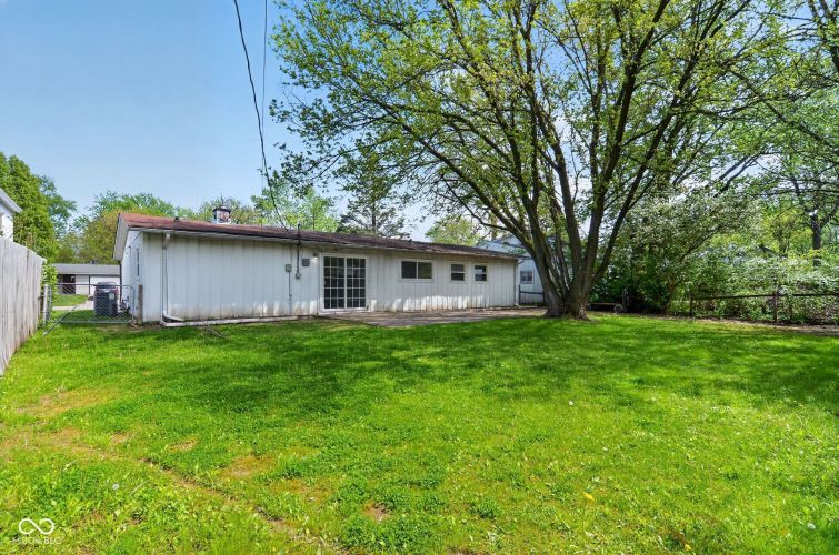 Listing Image 6