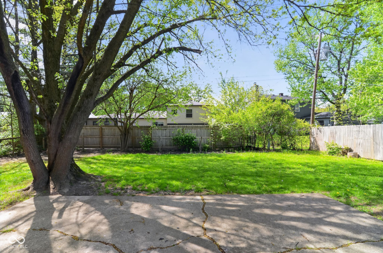 Listing Image 7