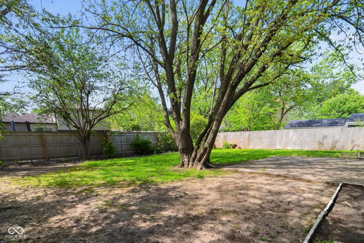 Listing Image 9