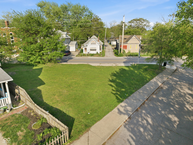 Listing Image 5