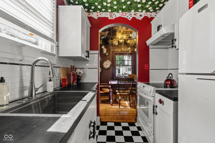 Listing Image 15