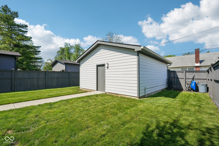 Listing Image 63
