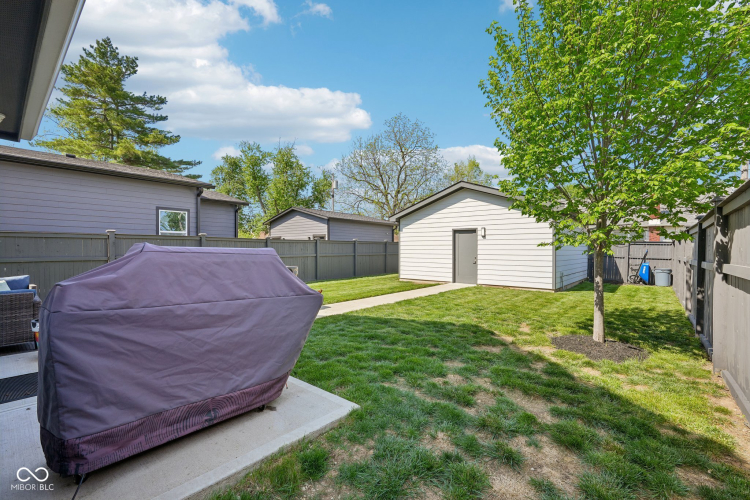 Listing Image 64