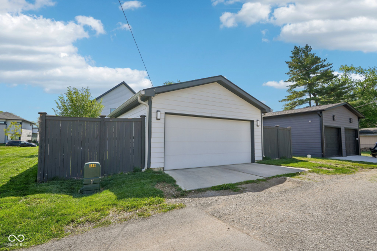 Listing Image 68