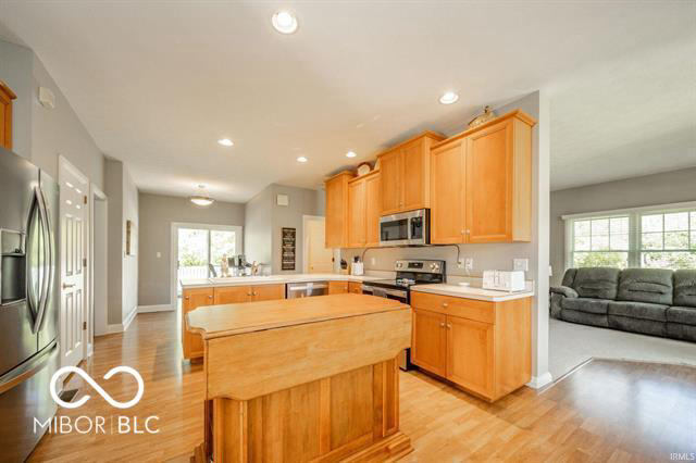 Listing Image 2