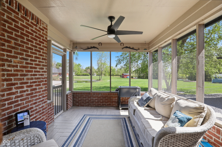 Listing Image 53